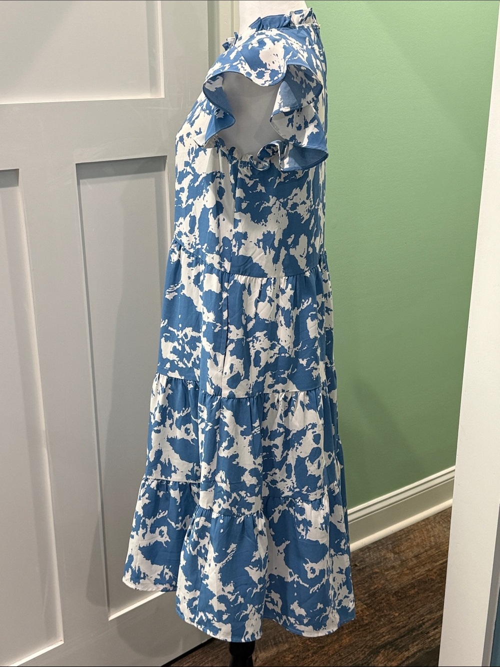 Pinch Blue and White Tiered Ruffle-Sleeve Midi Dress. Size S - Picture 2 of 8